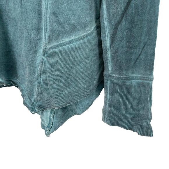 Maurices Green Casual Top Scooped V Neck Asymmetric Hem Long Sleeve Size Large - Picture 5 of 8